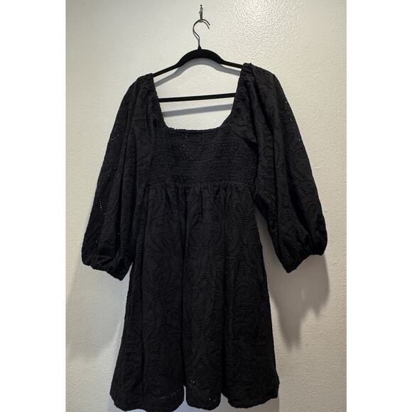 Banana Republic Size Medium Black Twist Front Eyelet Dress Pockets Vacation Boho - Picture 4 of 8